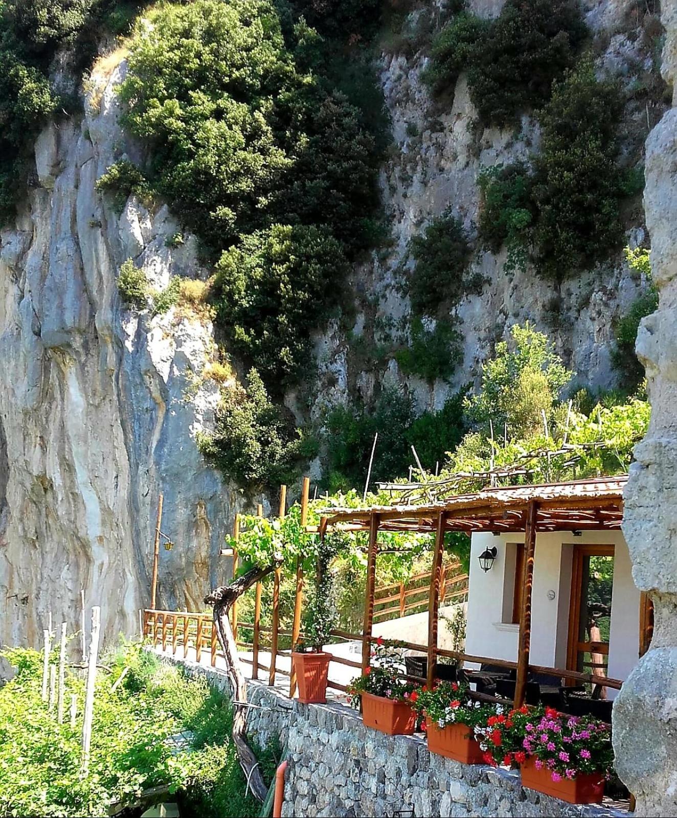 Agriturismo Orrido Di Pino Agerola Luaran gambar
